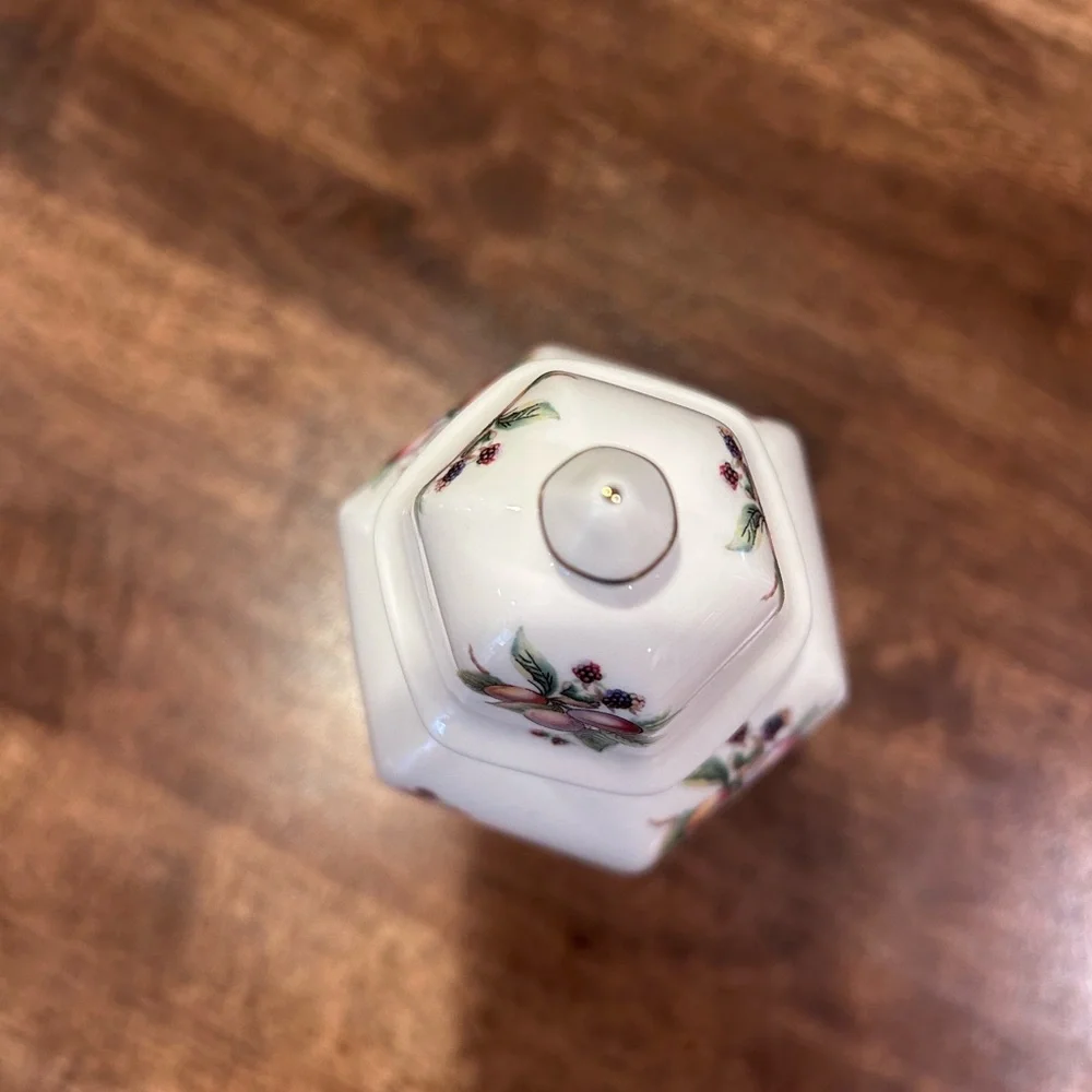 The Amber Collection ginger jar fine bone China from Staffordshire, England
